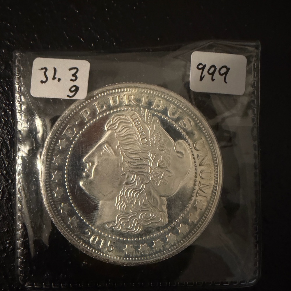 1oz Silver Morgan-Style Round Coin Replica - 999 fine Silver